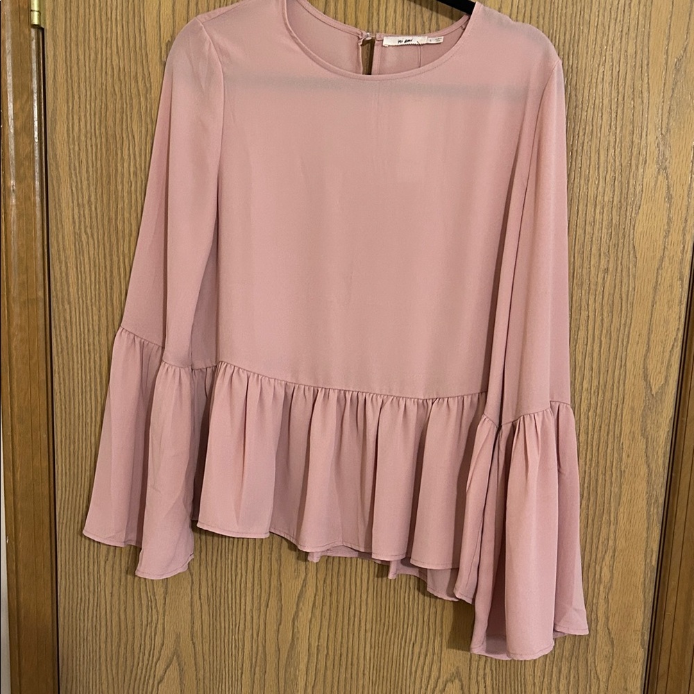 Francesca's Collections Blush Ruffle Sleeve Blouse